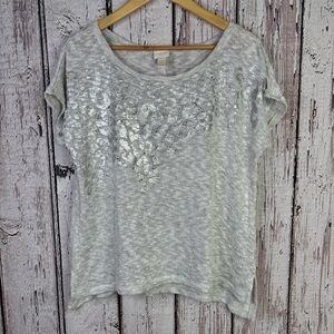 Chico’s 2 Large Leopard Terrain Hailie Hi Lo Silver Knit Short Sleeve Top